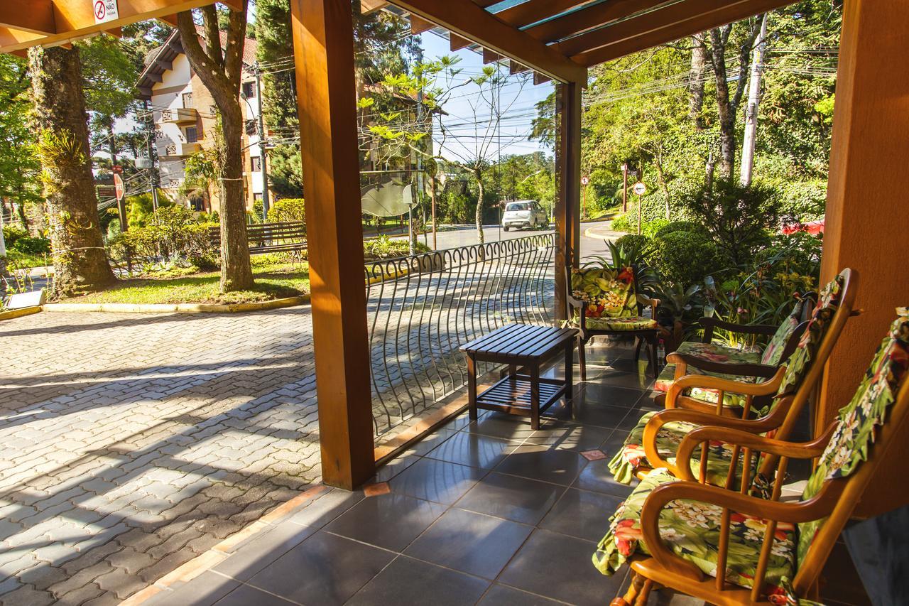 águia Branca 3*